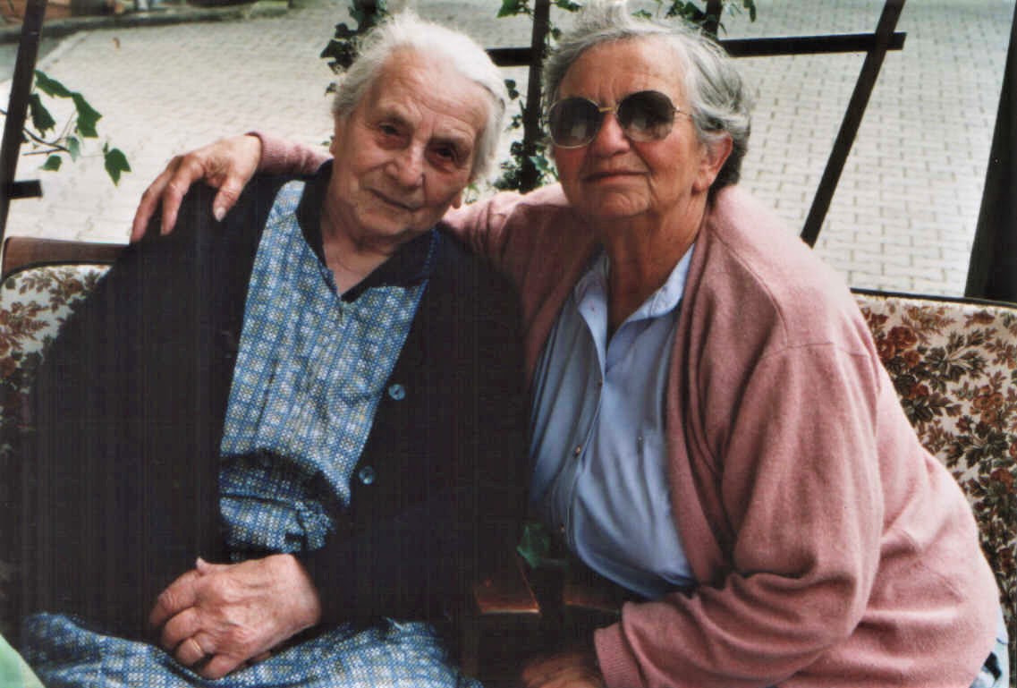 Frieda Kehl und Ruth Rothschild bei der Begegnungswoche 1994