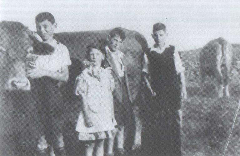 V.l.: Paul, Marga und Rolf Mayer und Marcel Baum 1937